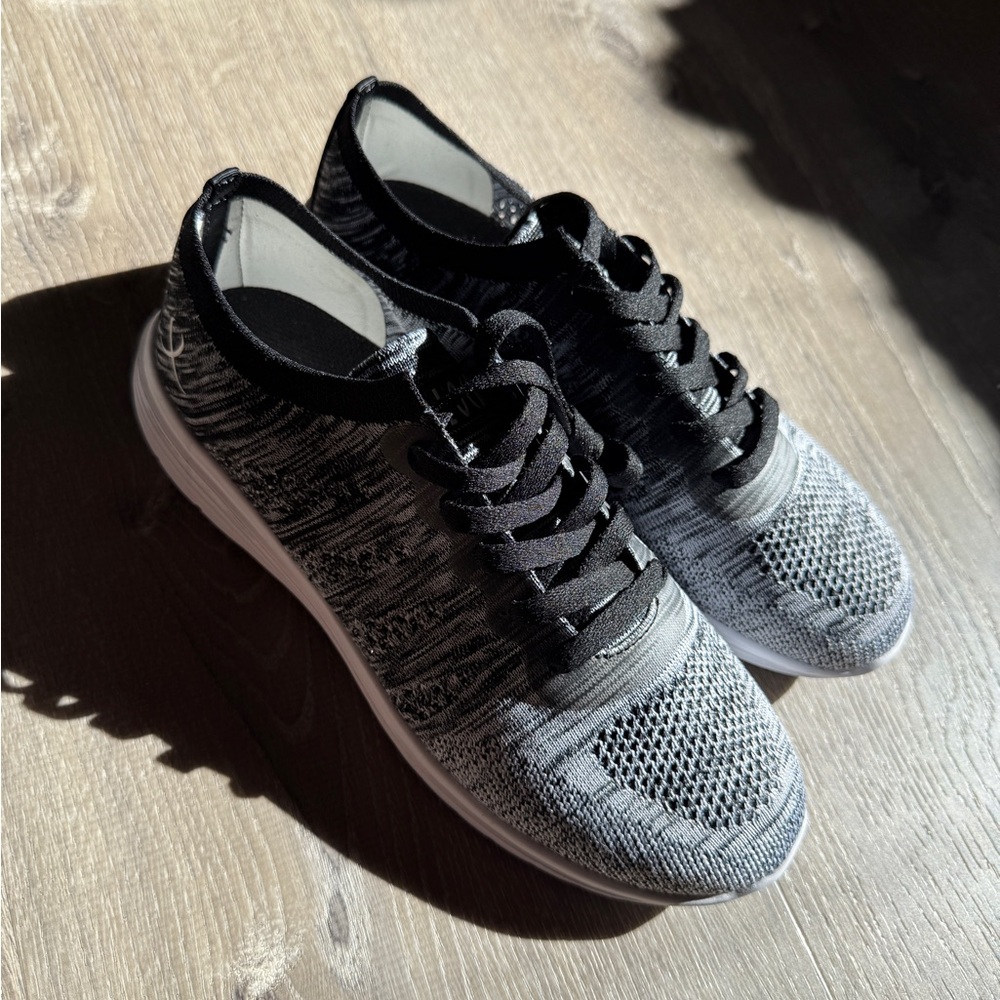 Bloch Adult Omnia Lightweight Knitted Dance Sneakers – Size US 10